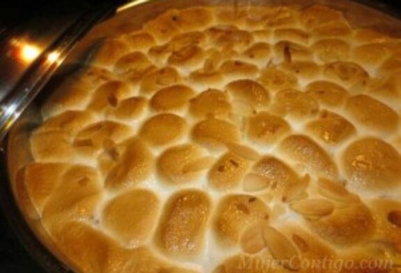 Torta o soufflé de batata con mashmallows.